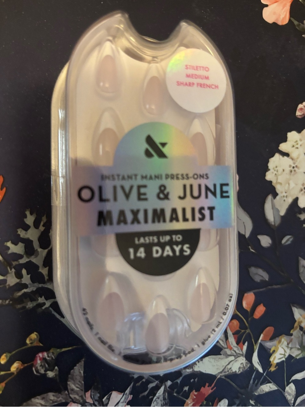 Olive & June Maximalist Press-On Nails